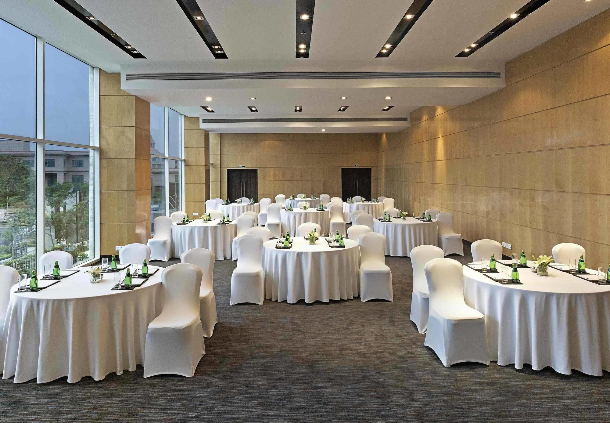 Hotel Fairfield By Marriott Lucknow Exterior foto